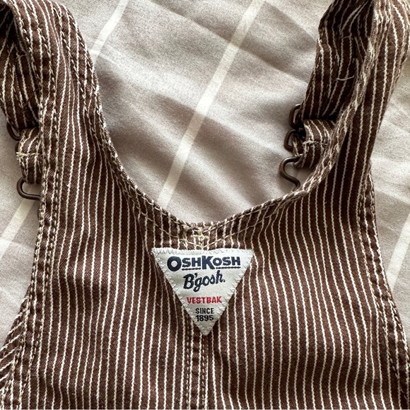 Vintage Pin Stripe Oshkosh B'Gosh Overalls Bib Shorts Shortalls 18 Months - Picture 4 of 4